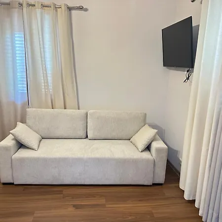 Apartment Alba 1